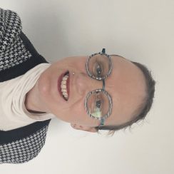céline M. assistante maternelle Cairon 14