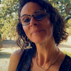 jennifer S. nounou Senouillac 81